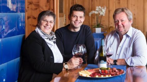 Schweizer Weingeheimnis: WEINWISSER im Gespräch mit Martin und Thomas Donatsch