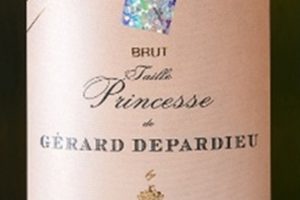 Perfekt zum Valentinstag: 2011 Taille Princesse de Gérard Depardieu brut rosé